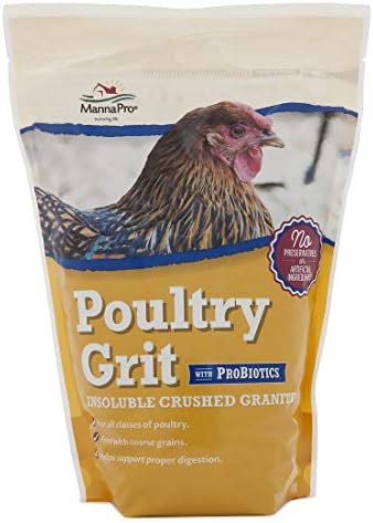 Manna Pro Chicken Coop Bedding Pine Shavings and Poultry Grit with Probiotics