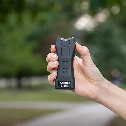 SABRE Pepper Spray & 2-in-1 Stun Gun with Flashlight, Self Defense Kit, Fast Flip Top Safety, Finger Grip for Better & Faster Aim, Painful 1.60 µC Charge, 120 Lumen LED Light, Rechargeable, 0.54 fl oz