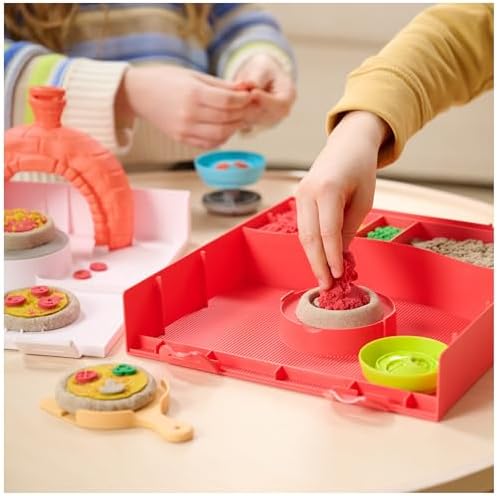 Kinetic Sand SquishPizza Playset, Rising Pizza Toy with 1lb of Play Sand & 5 Tools, Sensory Toys for Kids & Classroom, Back to School Teacher Must Haves