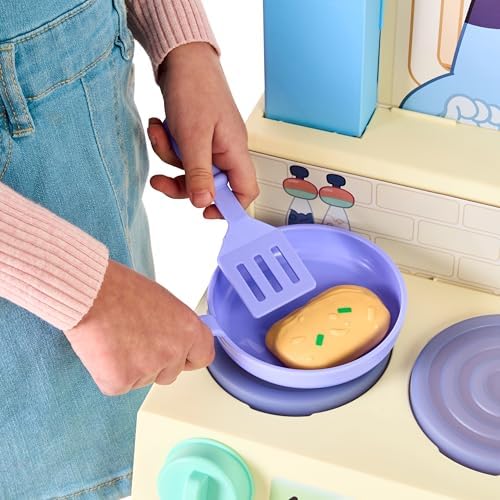 BLUEY - Cook with Chef Bluey Kitchen Playset, with Over 20 Sounds, Phrases, Music and Lights, Plus 20 Play Pieces Included, Over 3 feet/ 90cm Tall, Includes A Chef Hat and Duck Cake